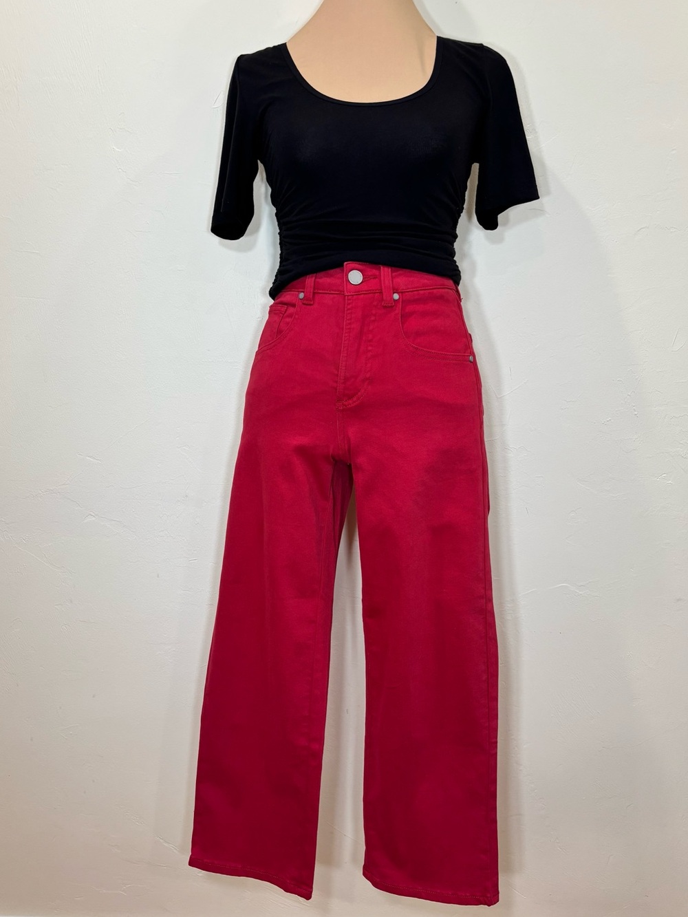 NWT Universal Standard Bae Boyfriend Crop Jeans in Scooter Red – Size 00